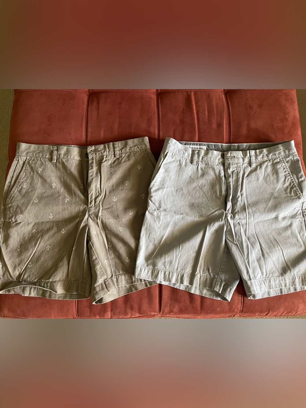 Amazon Essentials Men's Printed Anchor & Pineapple Shorts - Tan & Light Gray